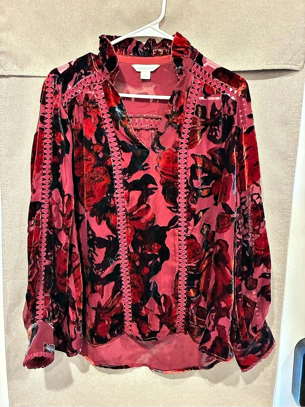 Sundance Floral Long Sleeve Blouse in Pink deep red Black Size Small silk